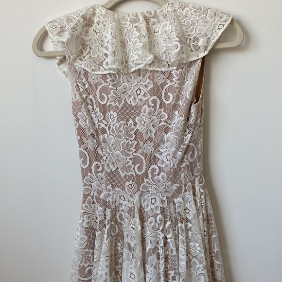 Revolve The JetSet Diaries White Lace High Low Dress Size: XS - Picture 8 of 11